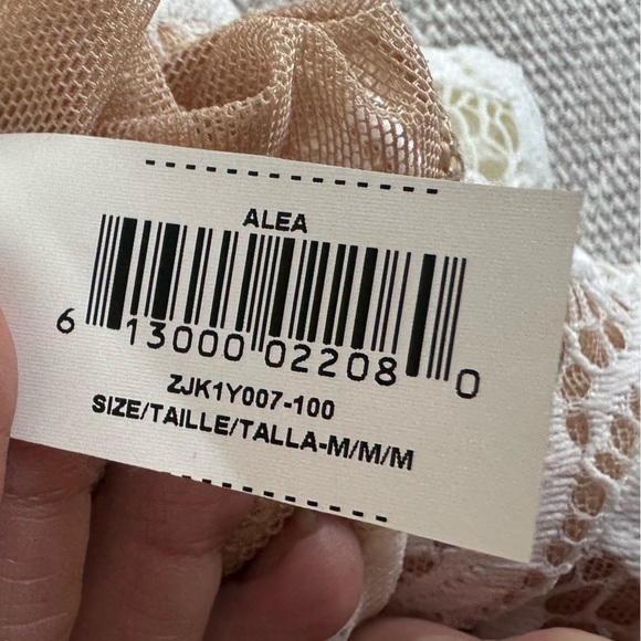 BCBGMaxazria Alea White Lace Nude Off the Shoulder Blouse Size Medium - Picture 7 of 9